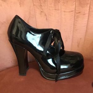 Hot topic baby doll shoes like new size 7